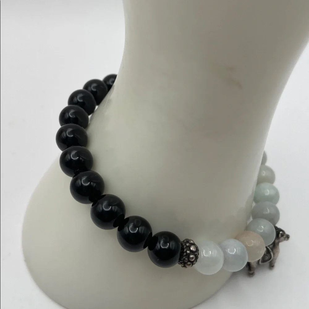 Jade of Yesteryear Sterling Silver Jade Agate Stretch Bracelet Horse Average